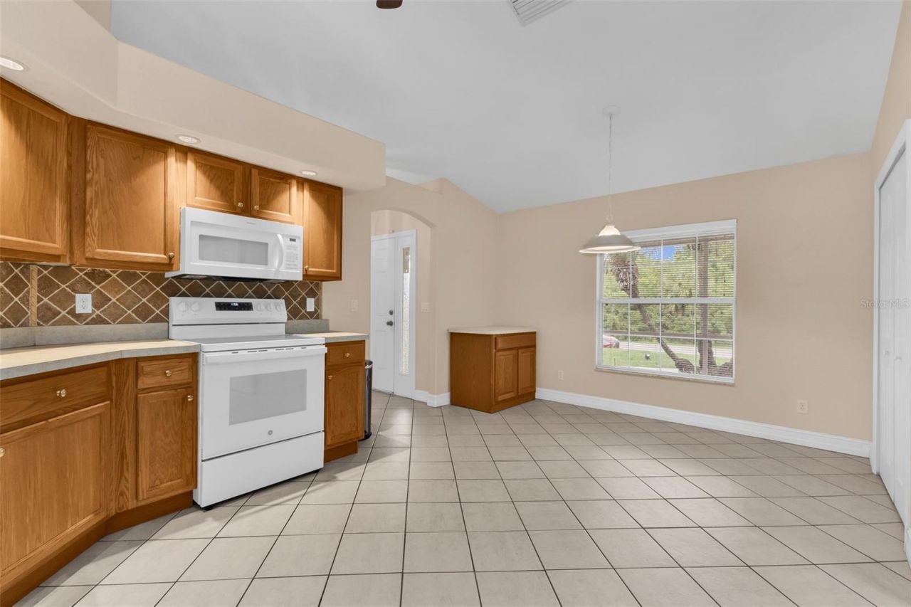 18091 Regan Avenue, Port Charlotte, FL 33948 Photo