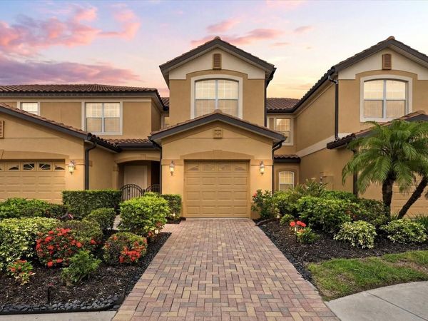 8137 MIRAMAR WAY , LAKEWOOD RANCH, FL 34202