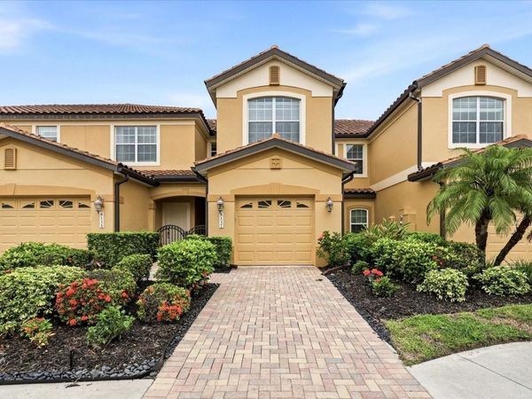 8137 MIRAMAR WAY, LAKEWOOD RANCH, FL 34202