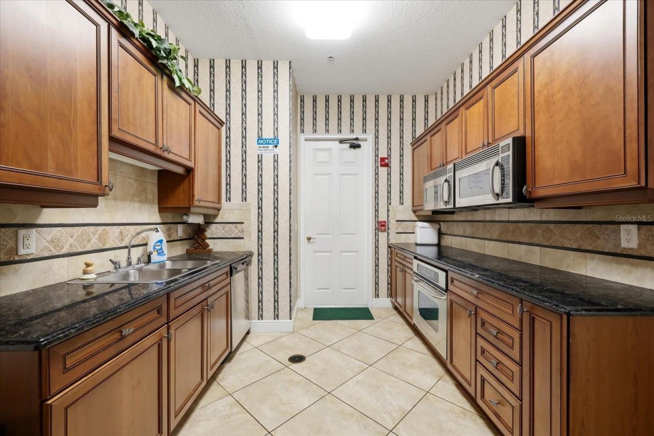 8137 Miramar Way, Lakewood Ranch, FL 34202 Photo