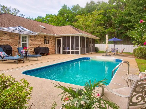 3716 Tiger Point Blvd, Gulf Breeze, FL 32563