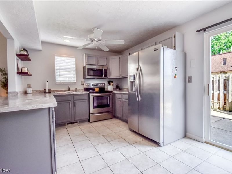 895 Brittney Court, Willowick, OH 44095 Photo 6
