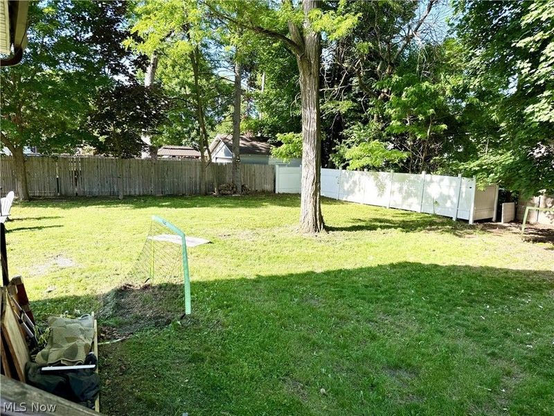 869 Berwin Street , Akron, OH 44310 Photo 4