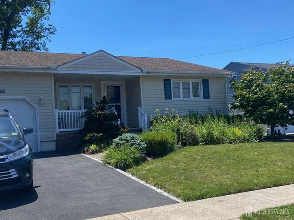 95 Jeffery Road, Colonia, NJ 07067