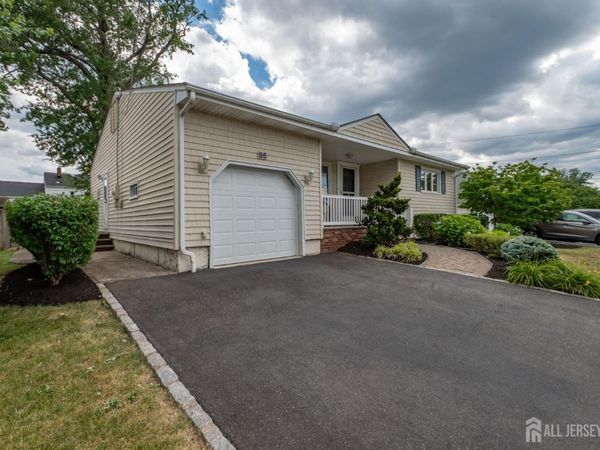 95 Jeffery Road, Colonia, NJ 07067
