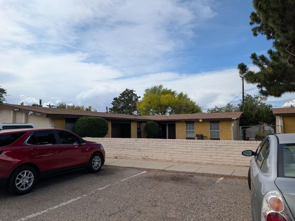 7909 Marquette Avenue NE, Albuquerque, NM 87108