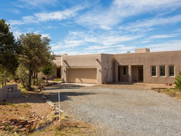 26 Kiva Place, Sandia Park, NM 87047