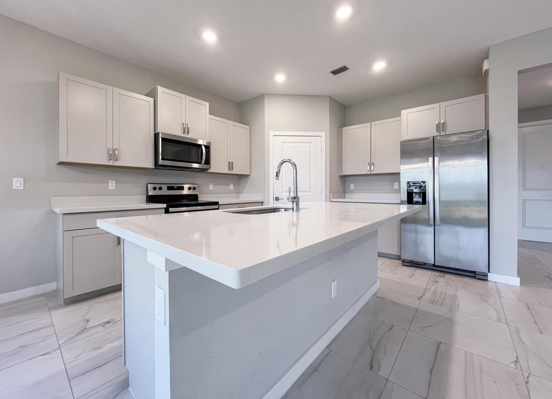 4530 NW Exchange Avenue, Jensen Beach, FL 34957 Photo