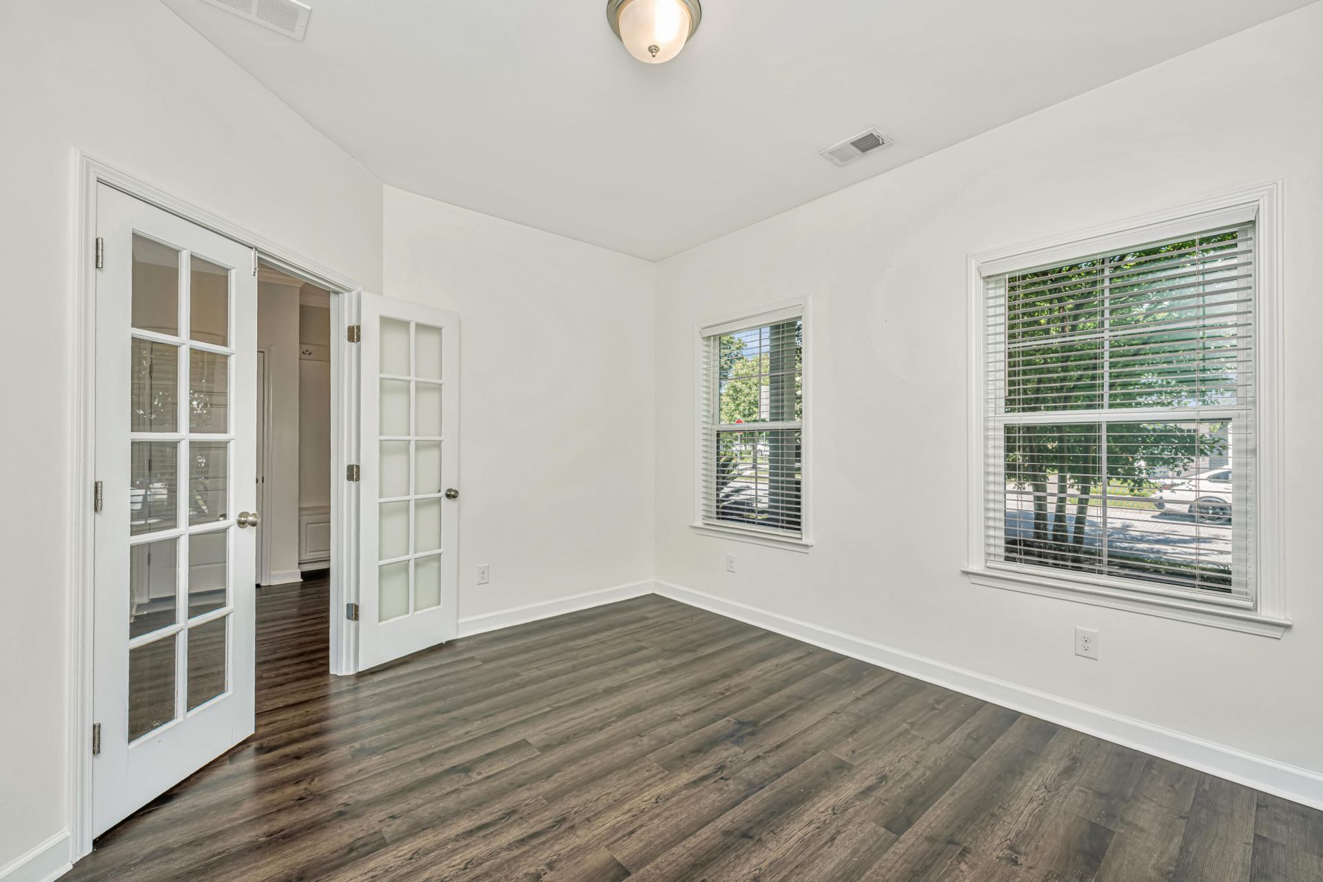 1676 Emmets Road Photo 11
