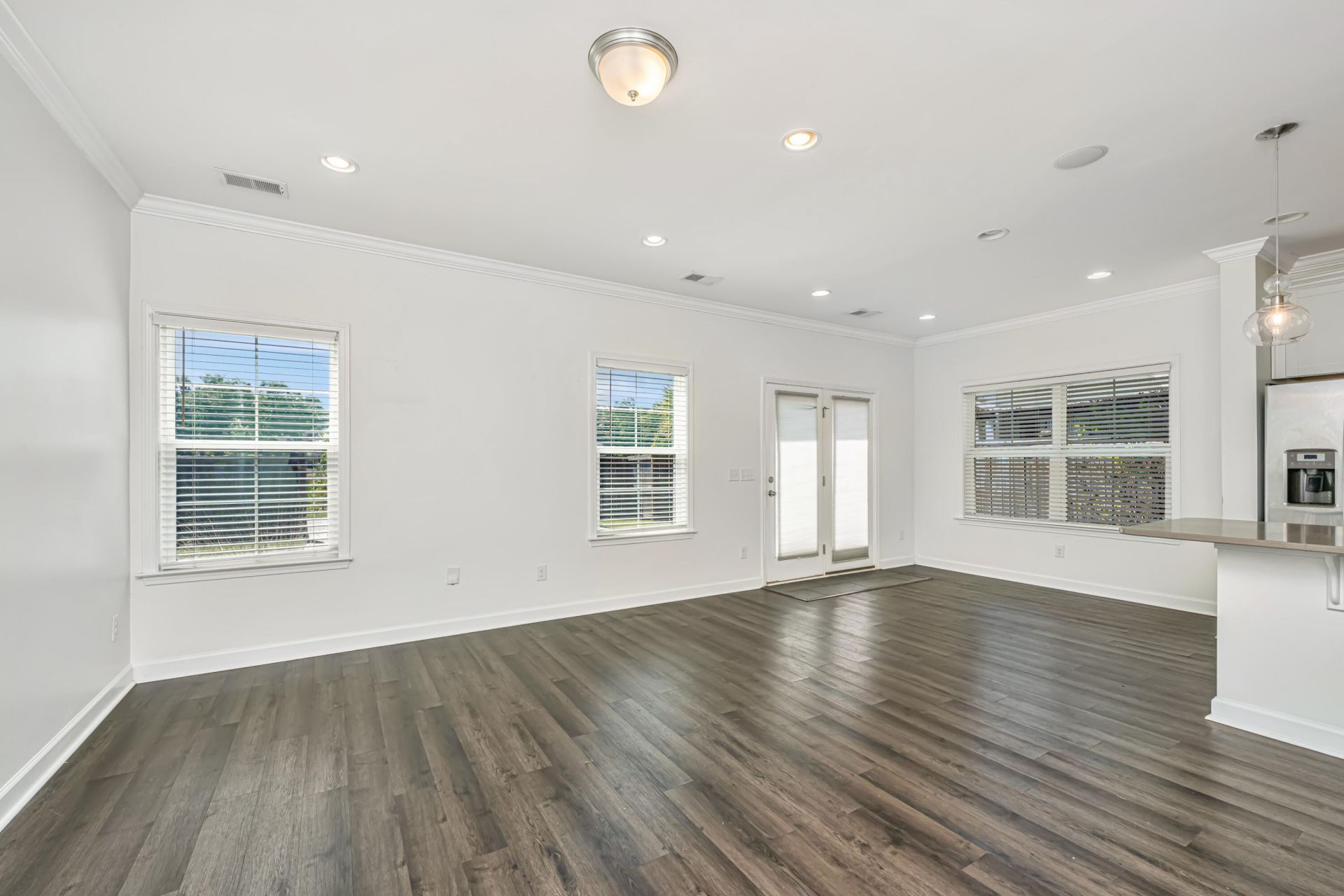 1676 Emmets Road Photo 15