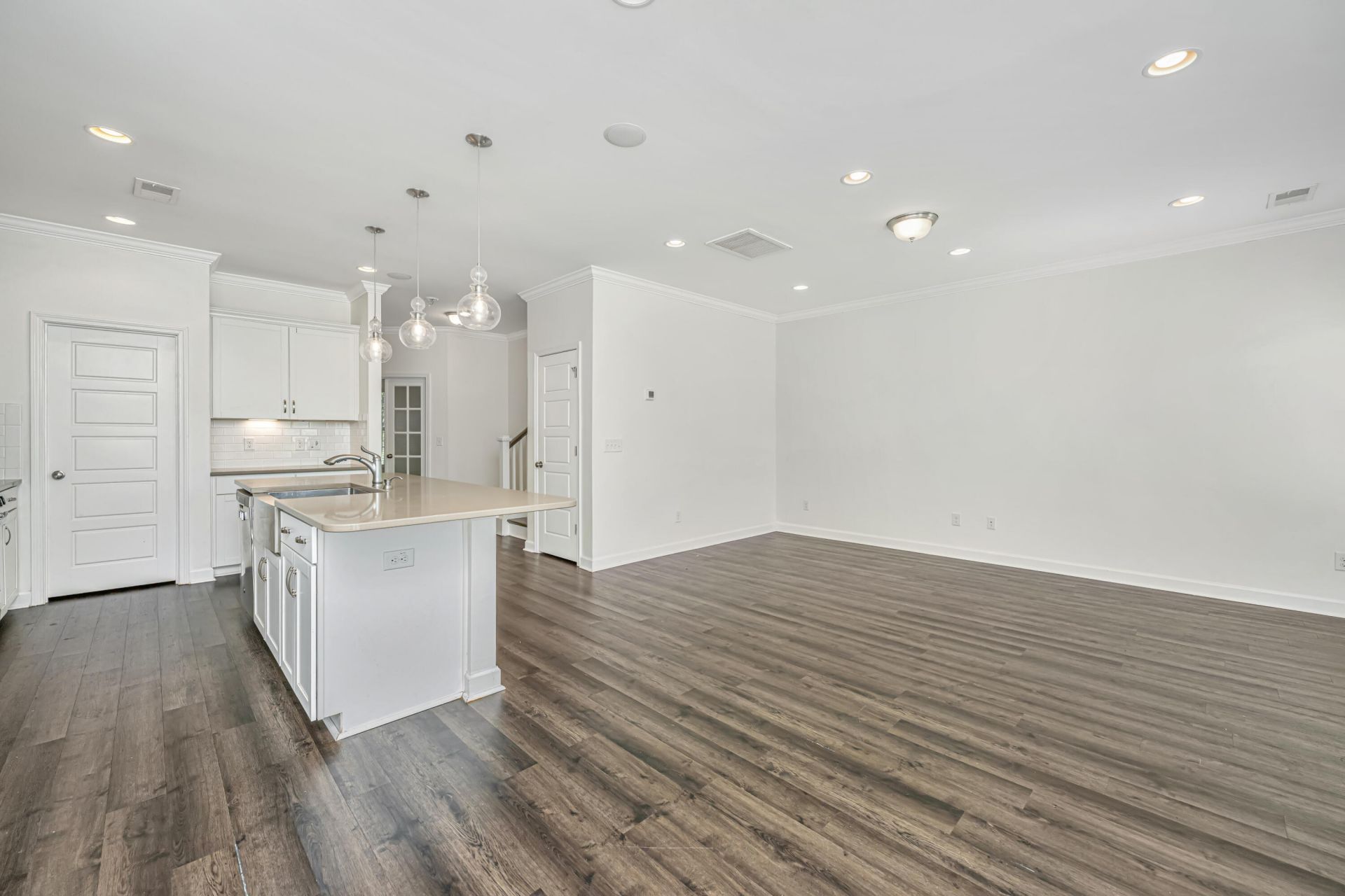 1676 Emmets Road Photo 17