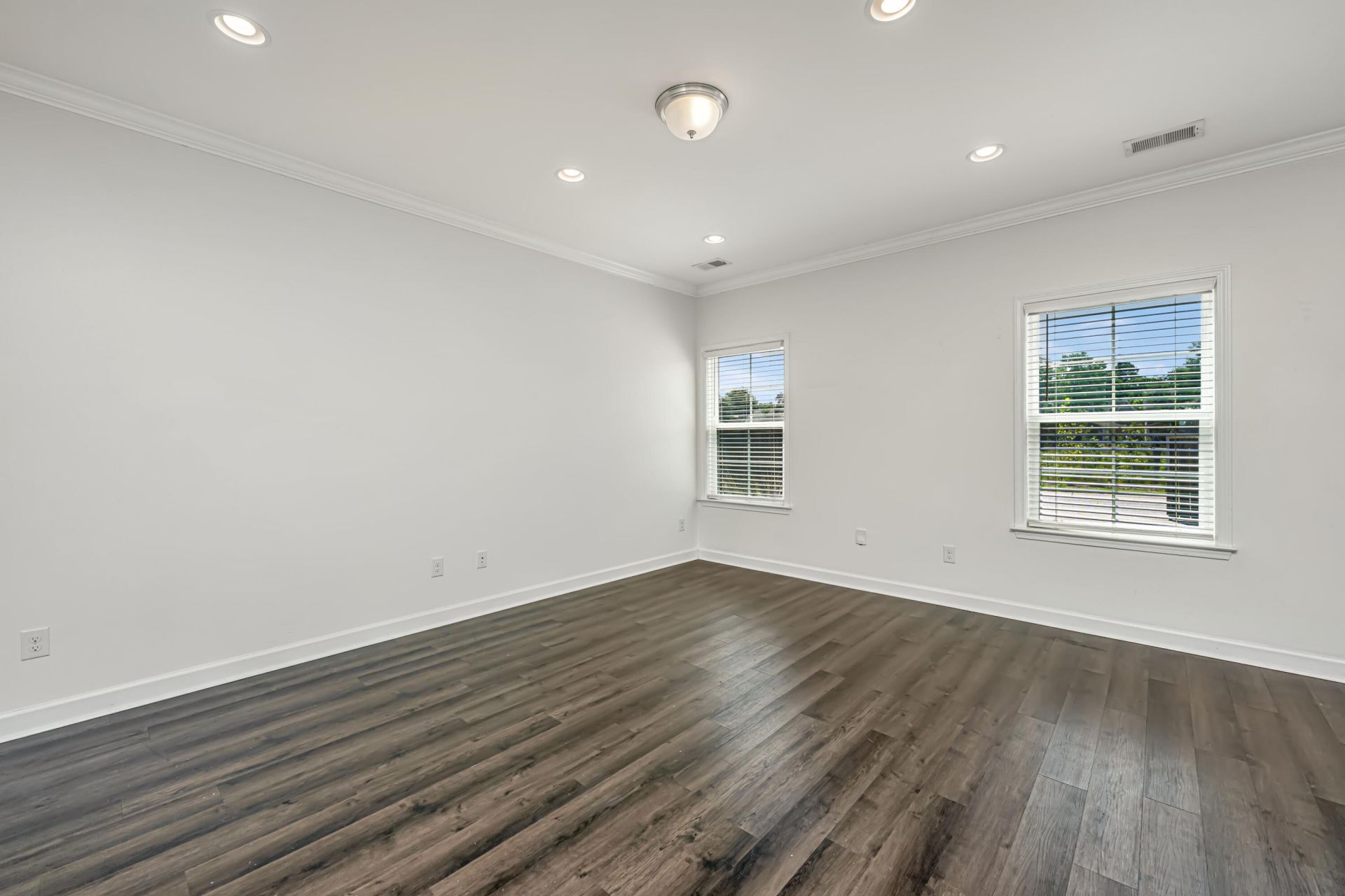 1676 Emmets Road Photo 21