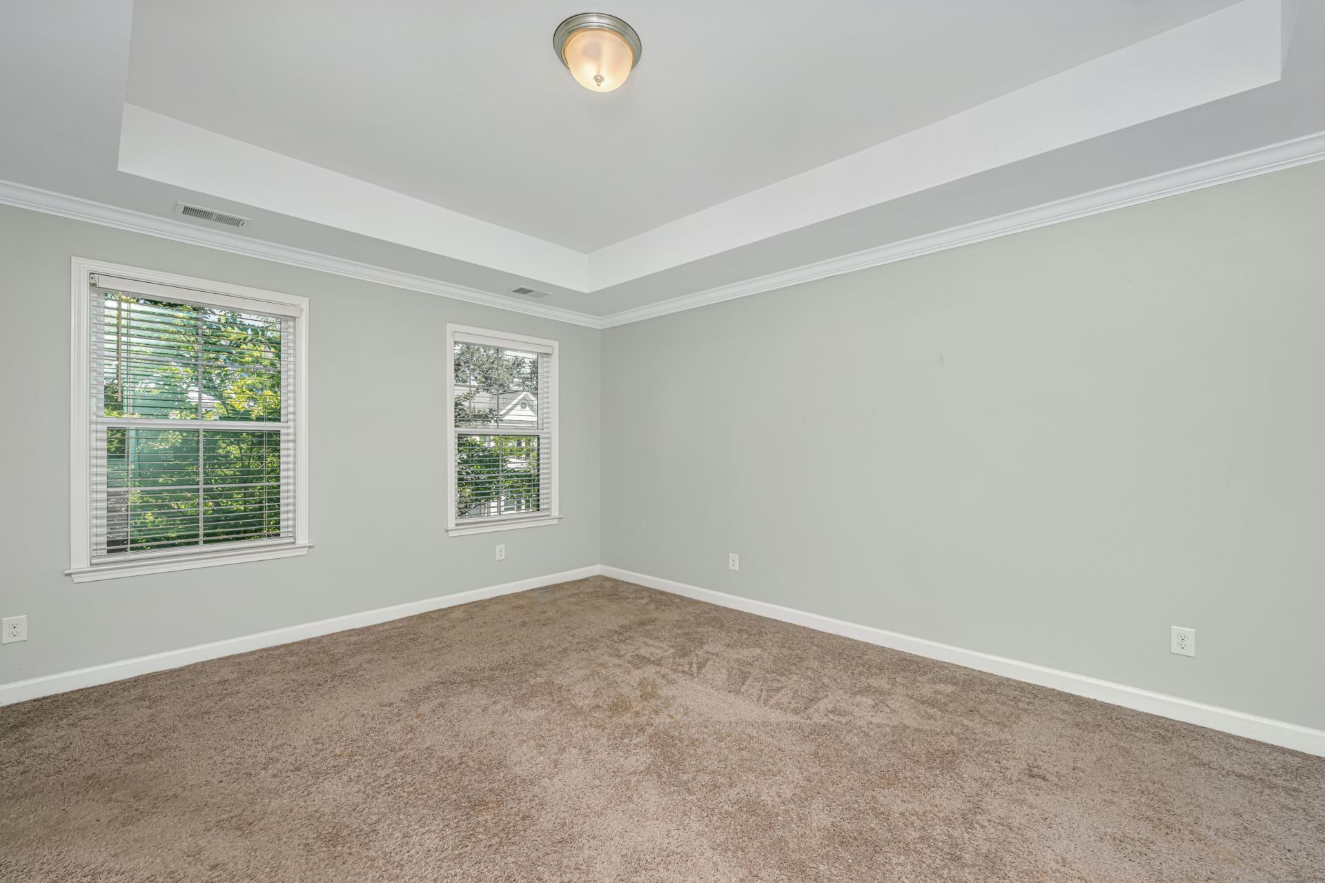 1676 Emmets Road Photo 25