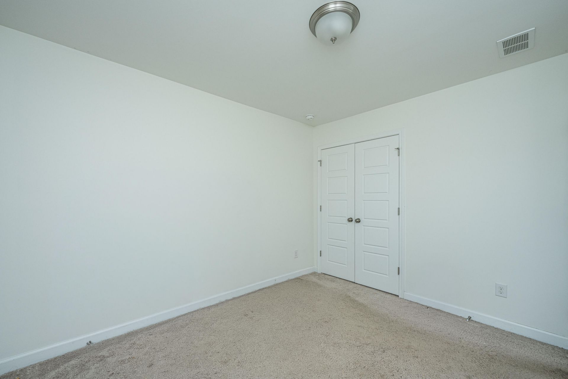 1676 Emmets Road Photo 32