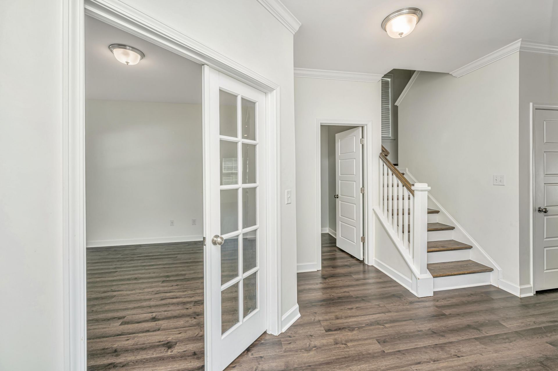 1676 Emmets Road Photo 8