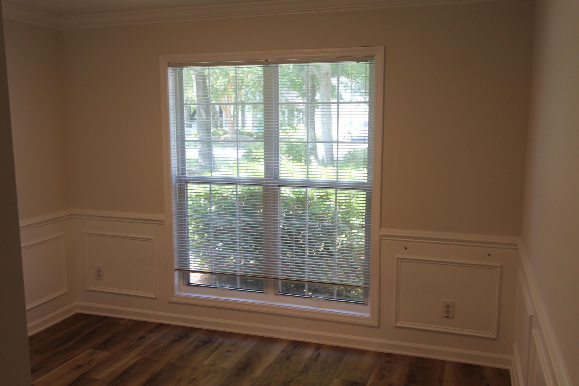 744 Ginglis Way Photo 10