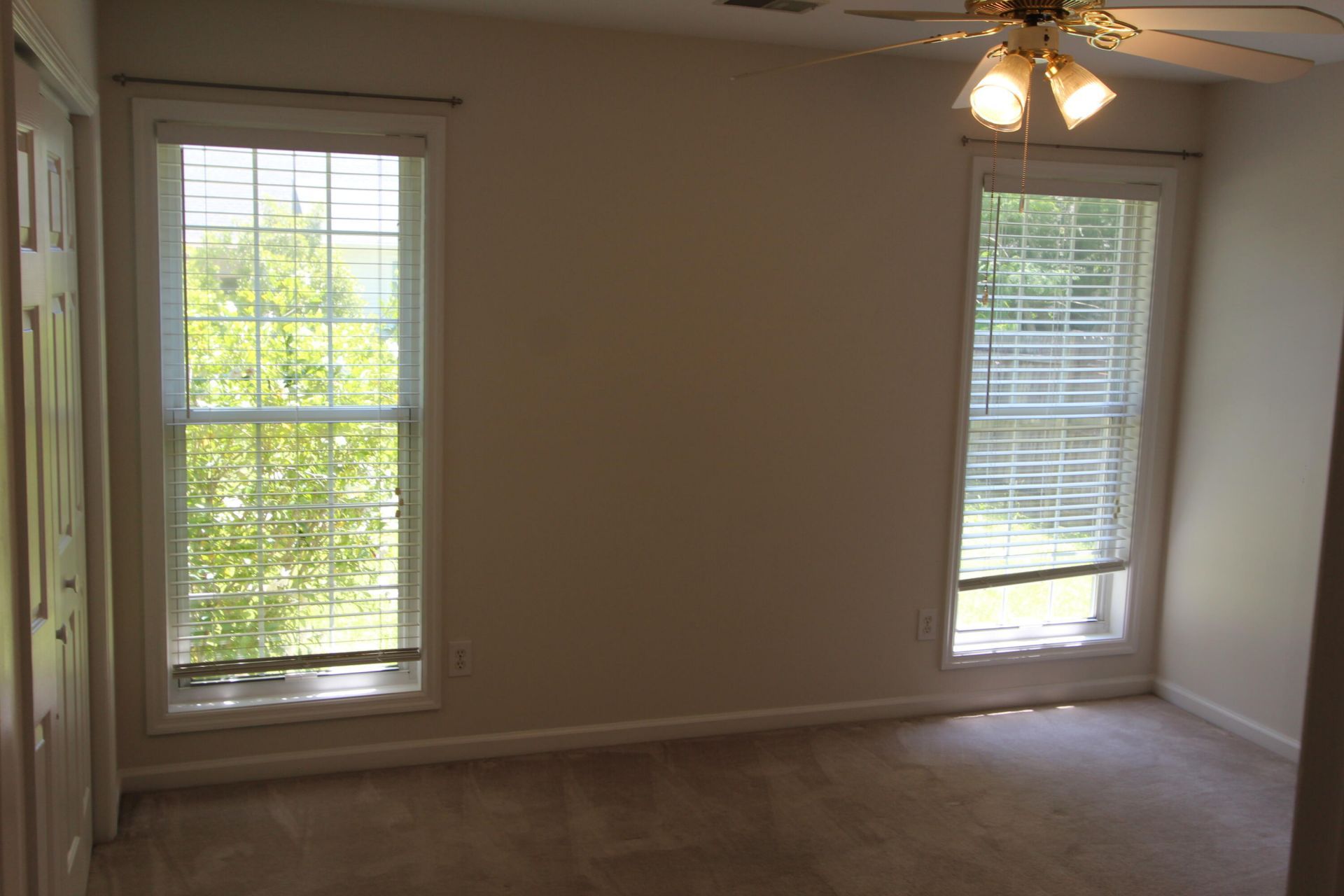744 Ginglis Way Photo 11