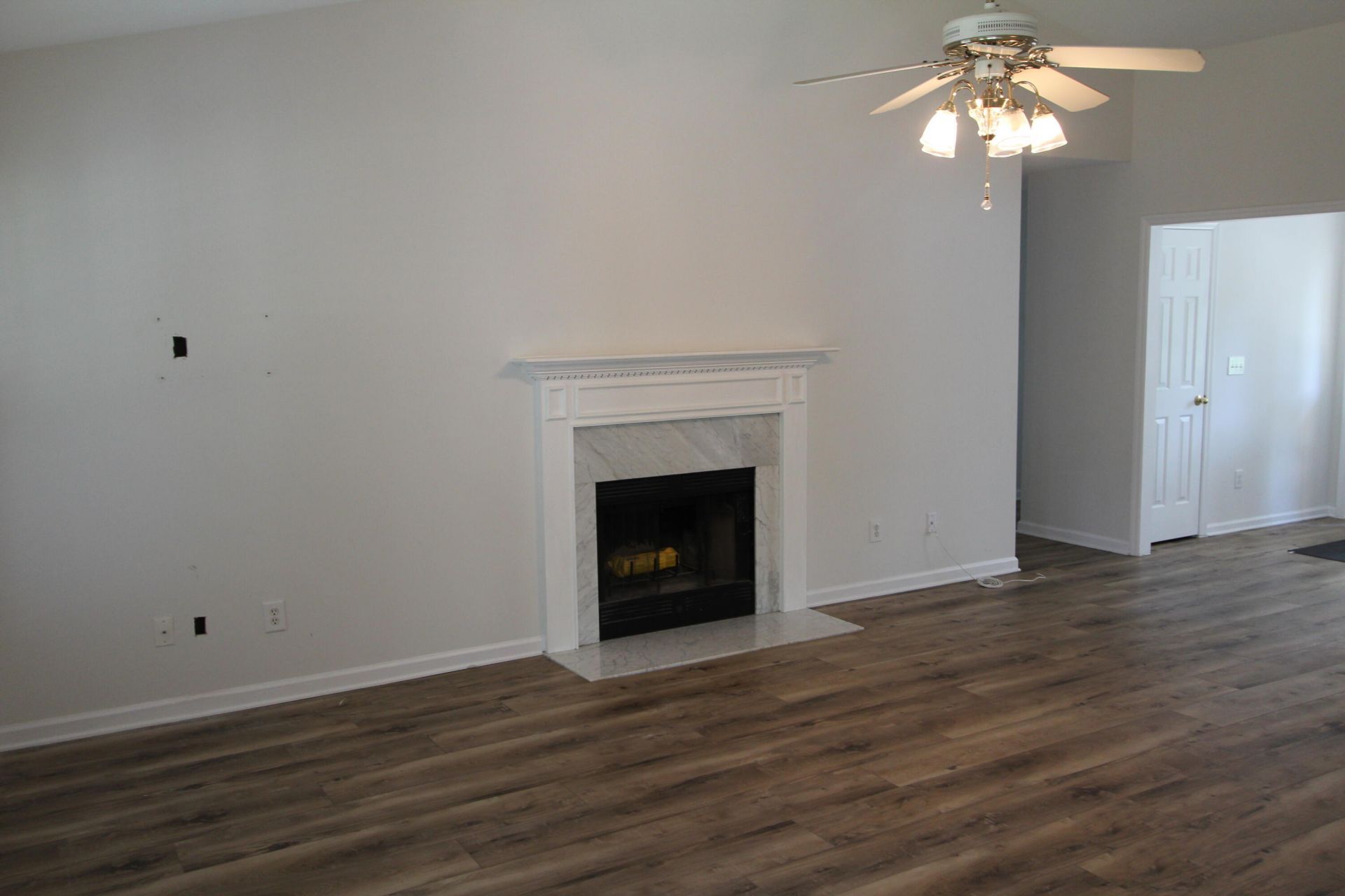 744 Ginglis Way Photo 4