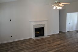 744 Ginglis Way photo 4