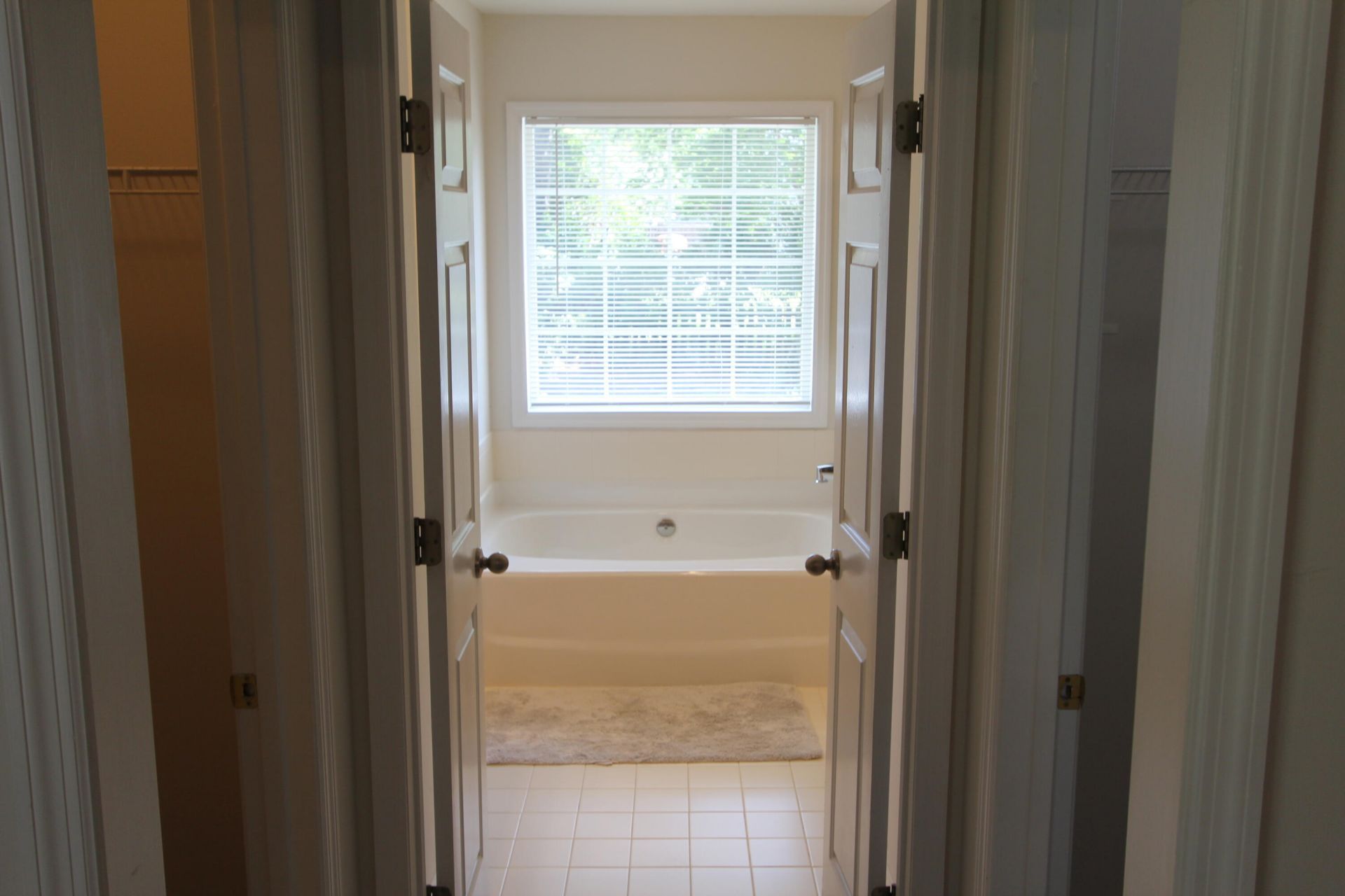 744 Ginglis Way Photo 9