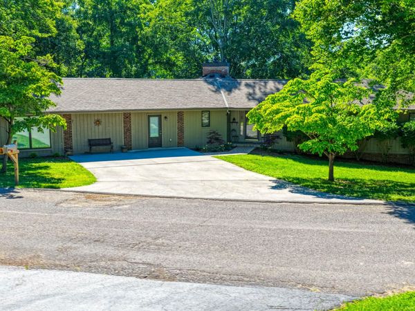 707 West Hlls Drive, Rogersville, TN 37857