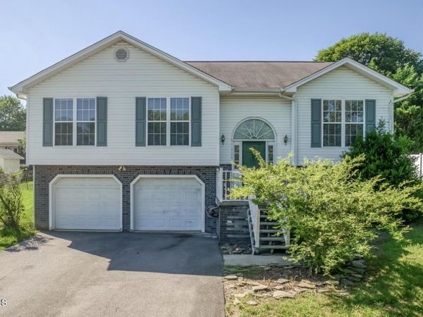 183 Royal Oaks Drive, Jonesborough, TN 37659