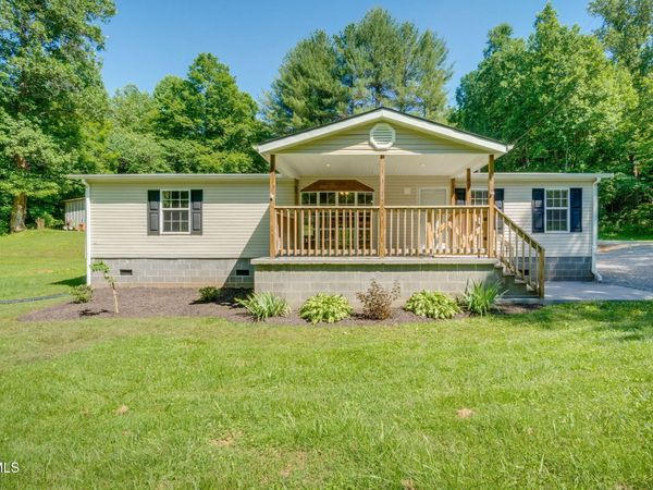 121 Autumn Wood Lane, Elizabethton, TN 37643