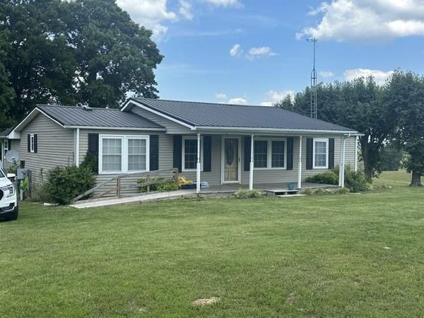 100 Clifton Church Road , Scottsville, KY 42164