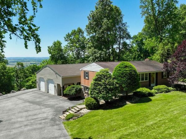 2460 SKY TOP TRAIL, DOVER, PA 17315