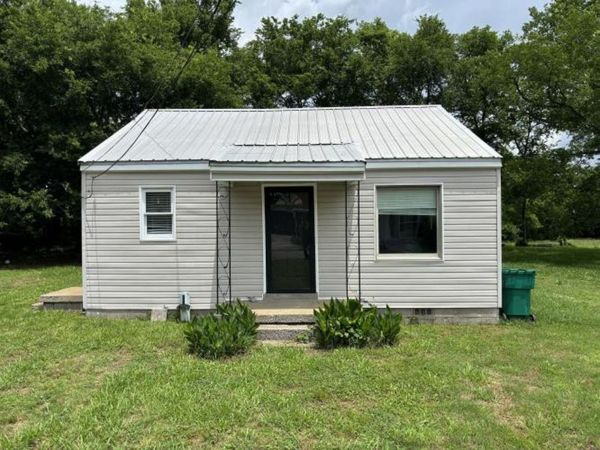 322 Jones Cir , Lewisburg, TN 37091