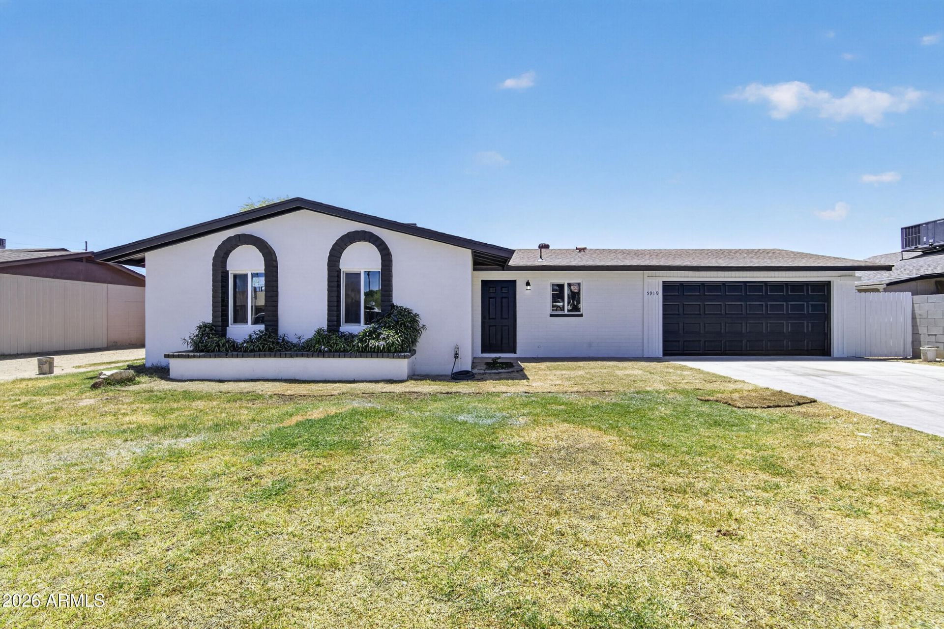 5919 W Britton Avenue, Phoenix, AZ 85033 Main Photo