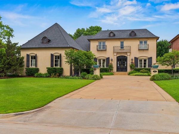 6415 N Pennsylvania Avenue, Nichols Hills, OK 73116
