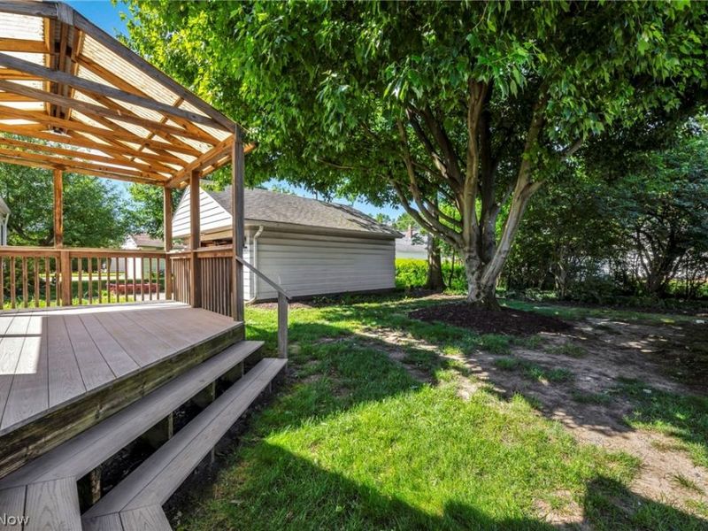 2218 Larchmont Drive, Wickliffe, OH 44092 Photo 35