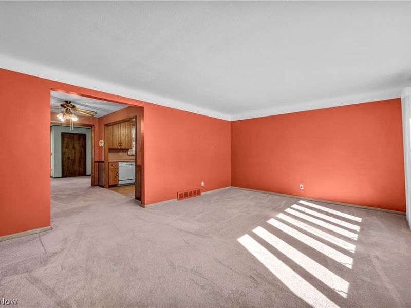 2218 Larchmont Drive, Wickliffe, OH 44092 Photo 5