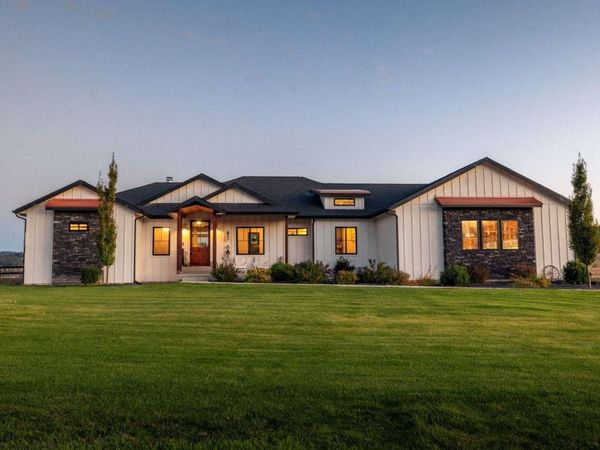 22110 N CREEKSIDE Ln, Colbert, WA 99005