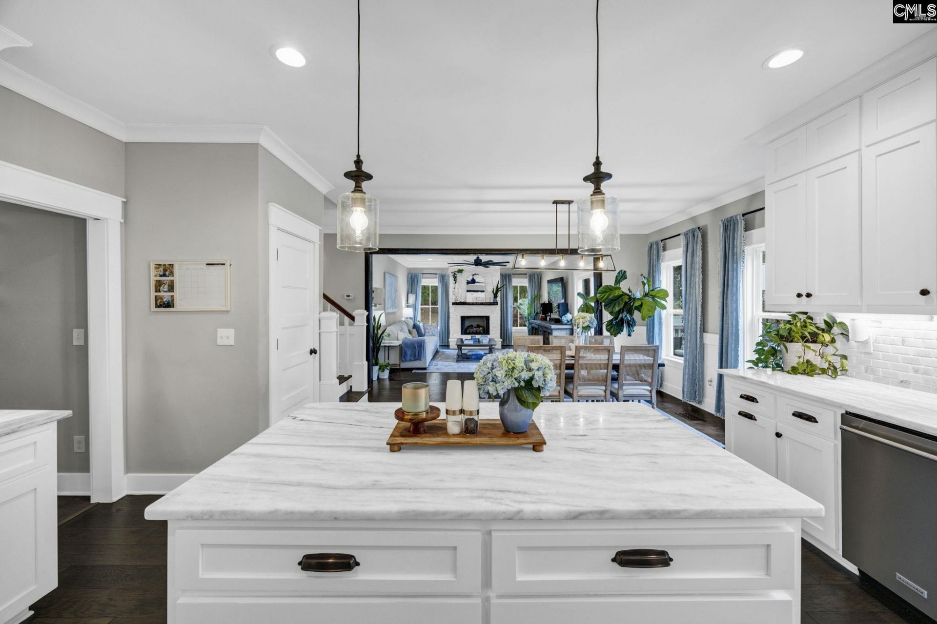 201 Crickentree Drive  Photo 16