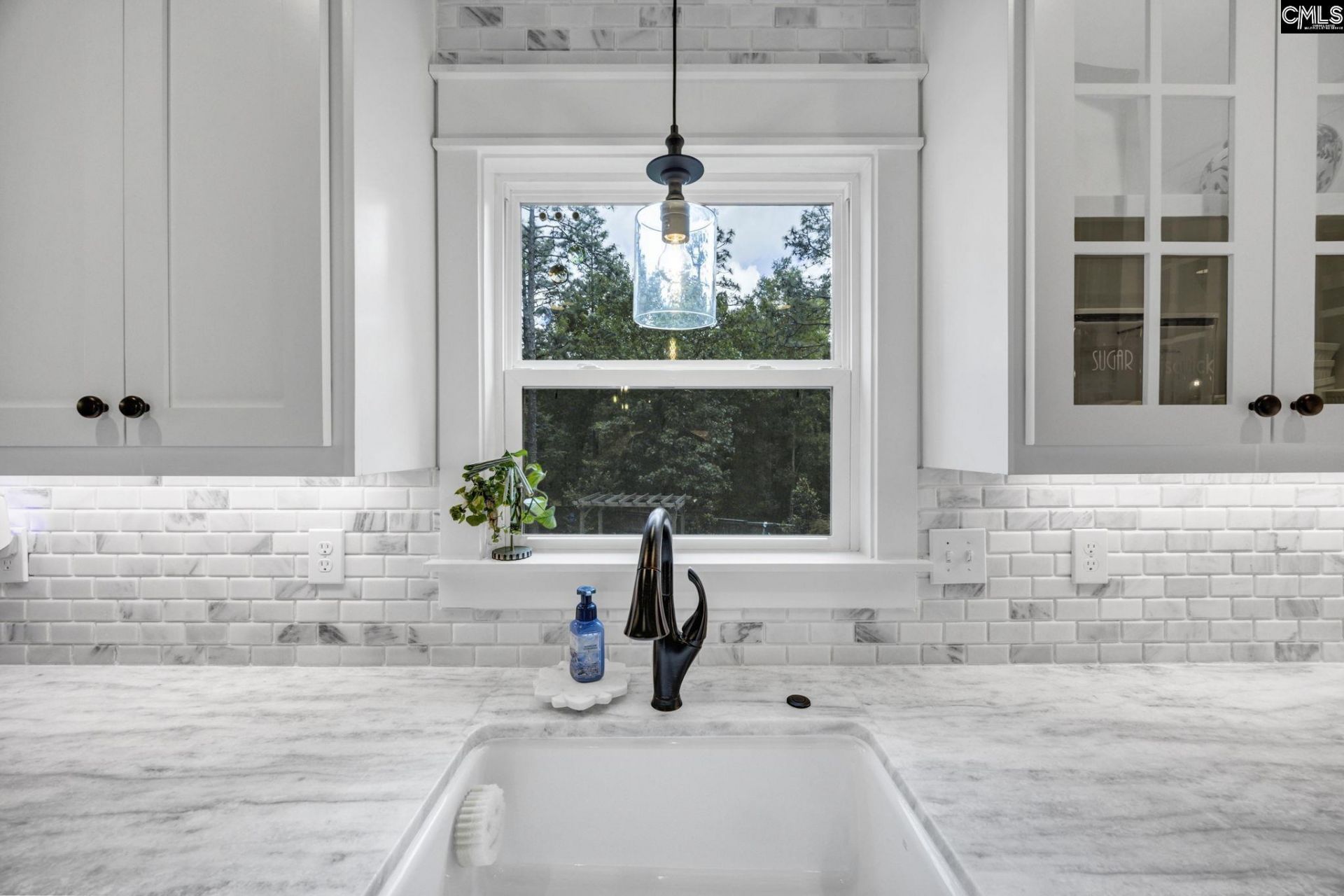 201 Crickentree Drive  Photo 17