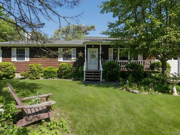 44 Aliperti Road, Jamesport, NY 11947