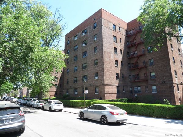 147-14 84th Road , Unit 2A, Briarwood, NY 11435