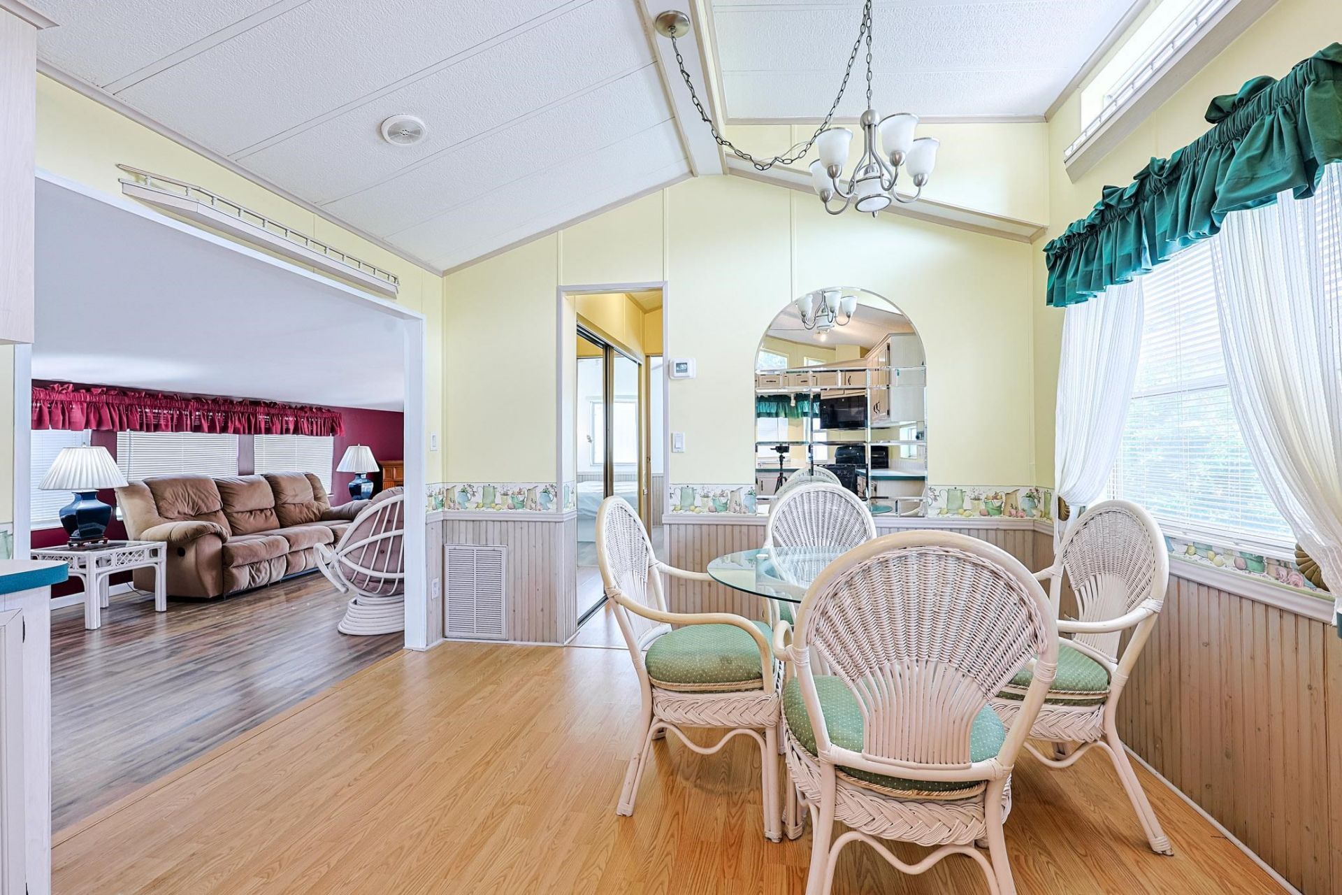 5400 Little River Neck Rd.  Photo 7