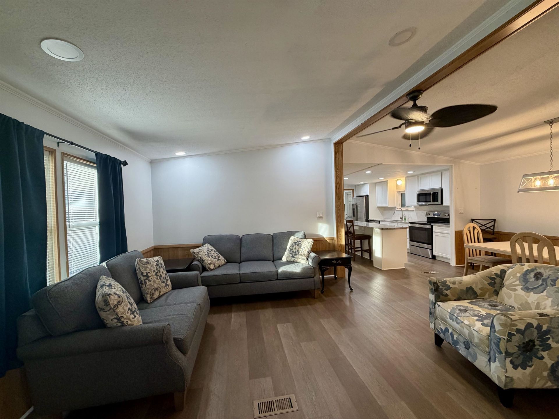 542 Oceanside Dr.  Photo 10