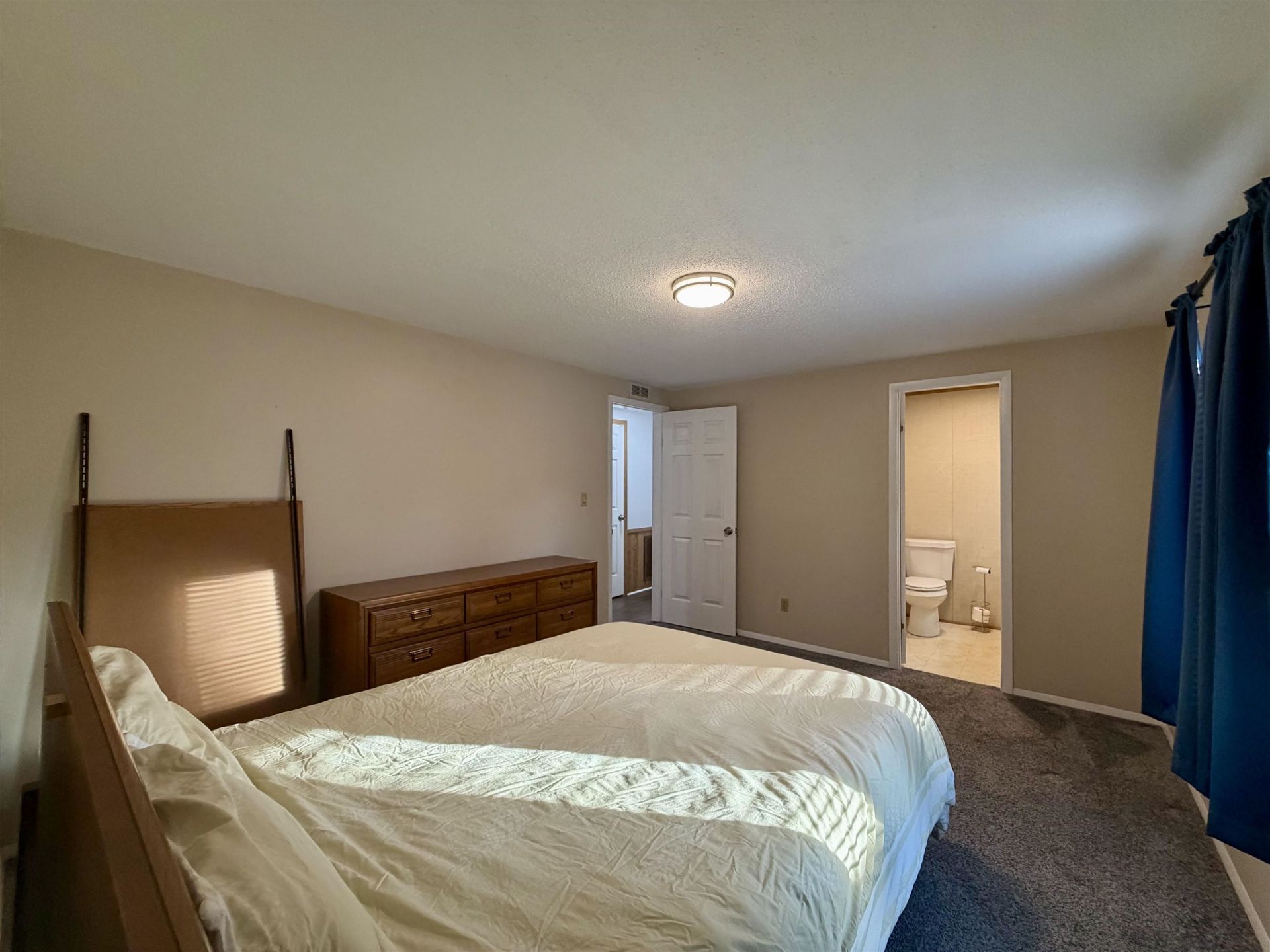 542 Oceanside Dr.  Photo 22