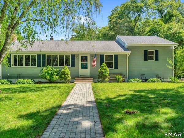 13 Foxcroft, East Lyme, CT 06357