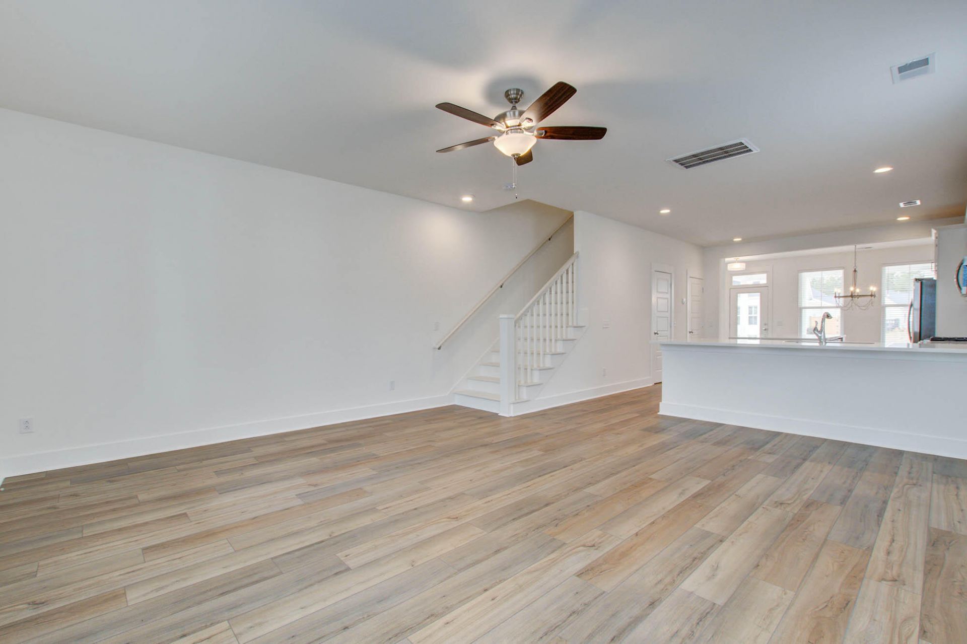 234 Symphony Avenue Photo 12