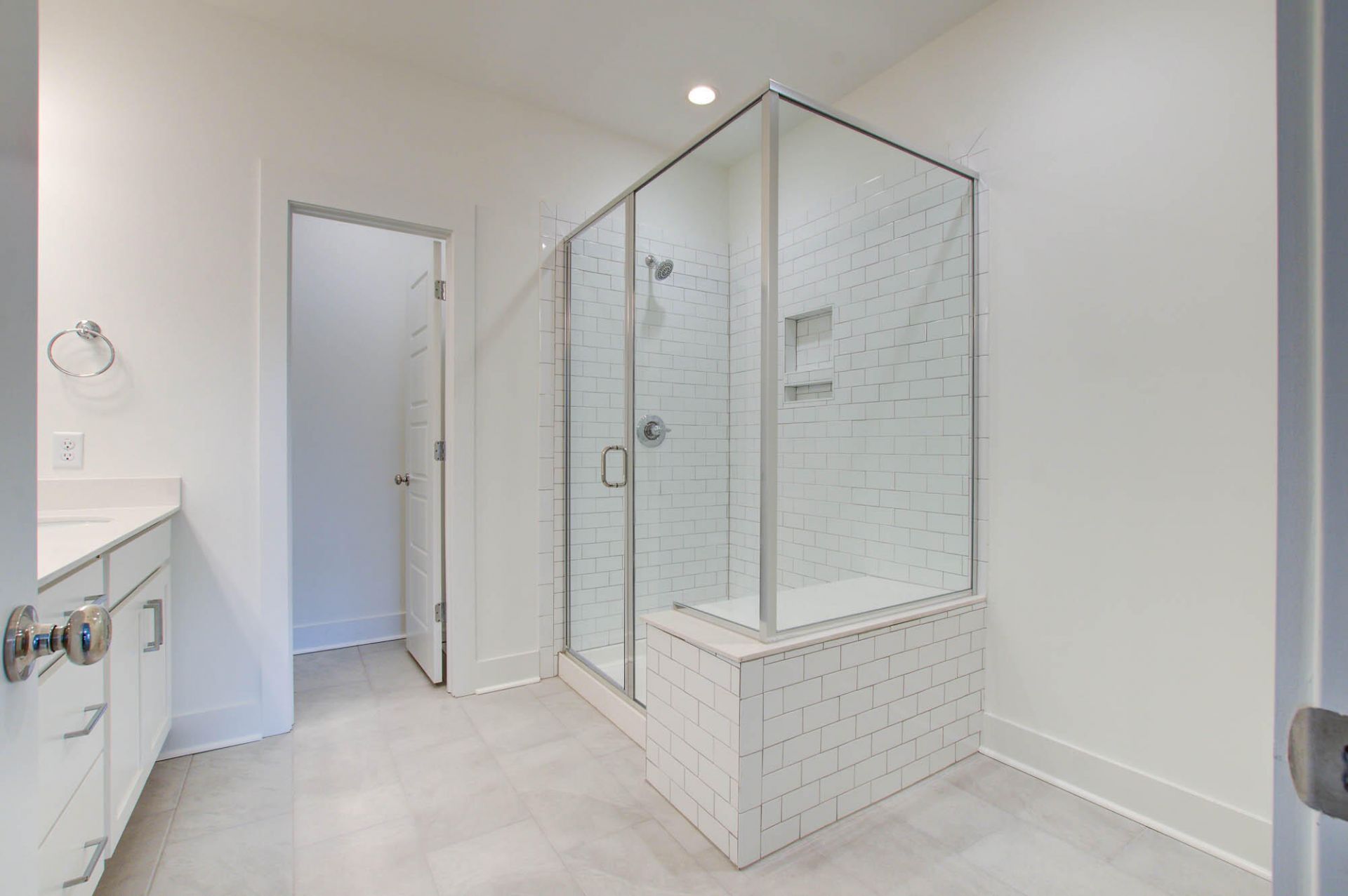 234 Symphony Avenue Photo 17