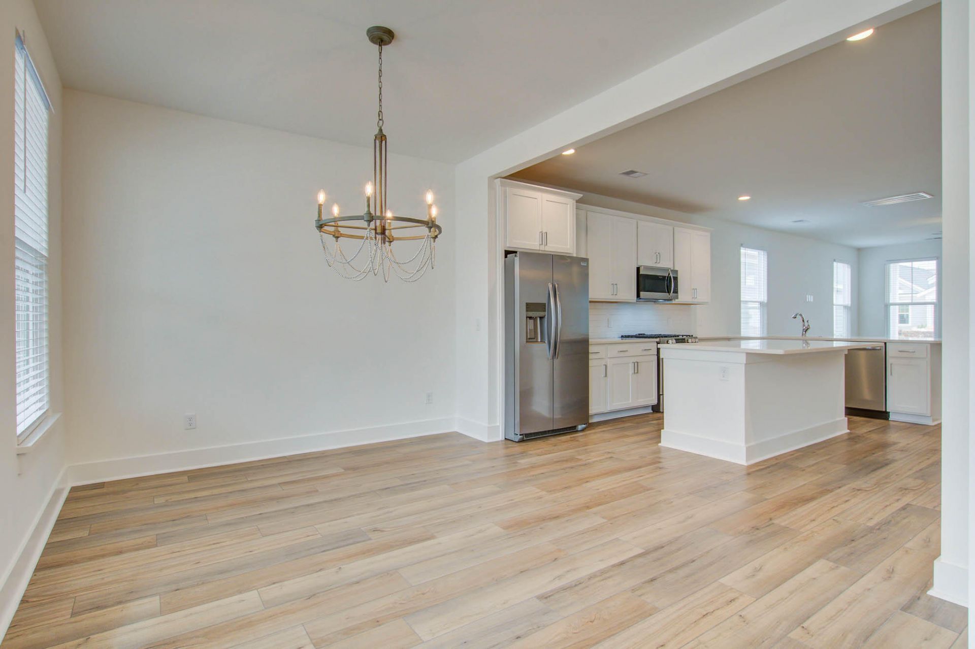234 Symphony Avenue Photo 4