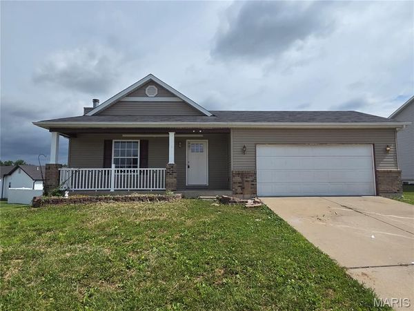 3 Running River Court , Moscow Mills, MO 63362