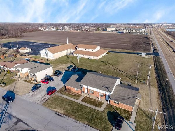 1 and 3 Georgetown Drive , Granite City, IL 62040