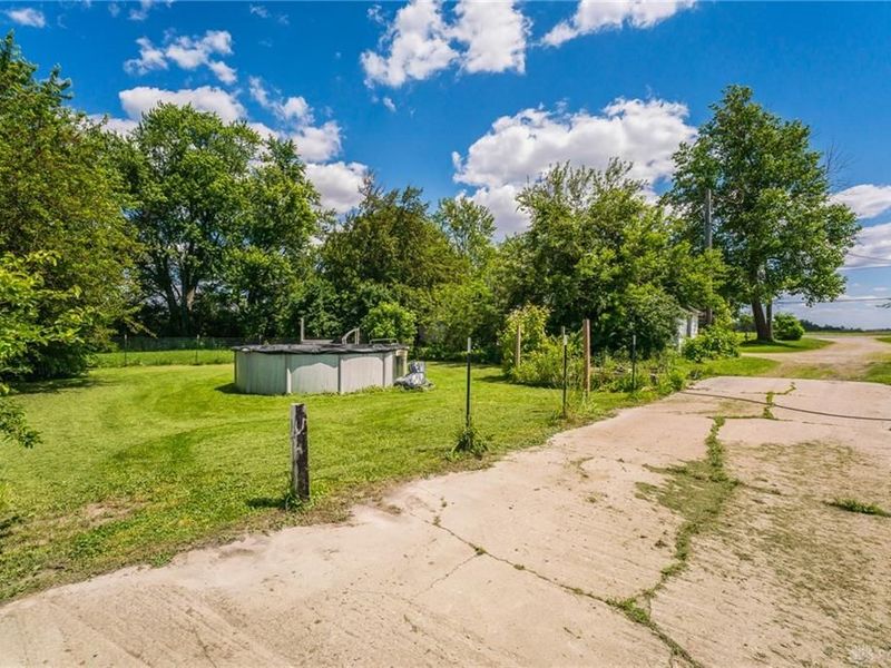 525 Ginghamsburg Frederick Road, Tipp City, OH 45371 Photo 28