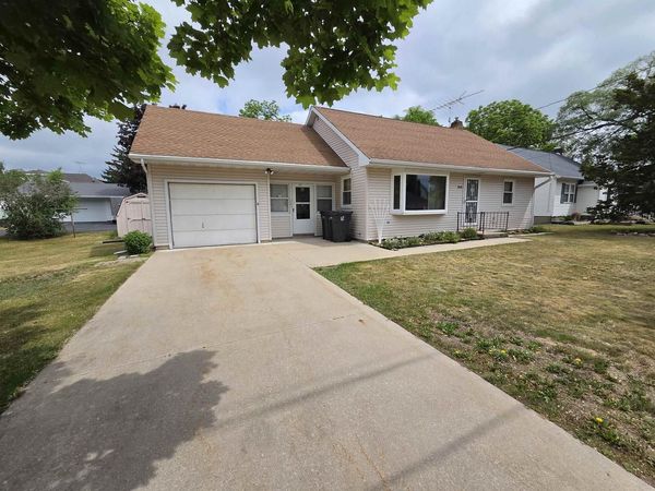 218 DODGE STREET, Princeton, WI 54968